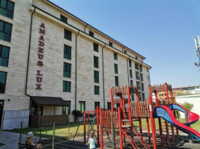Pool Apartment Amadeus Lux